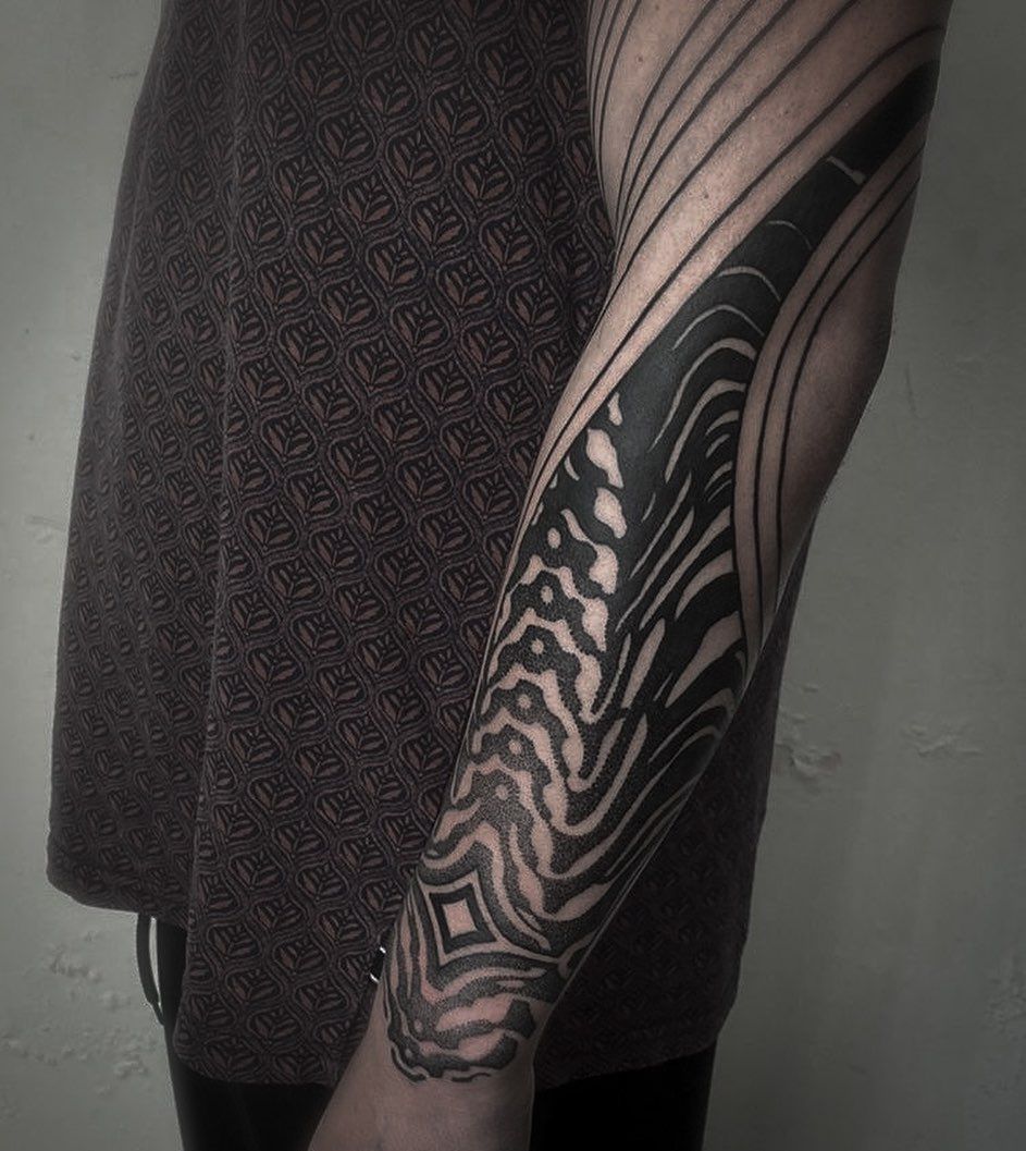 Tribal tattoo by Romeo