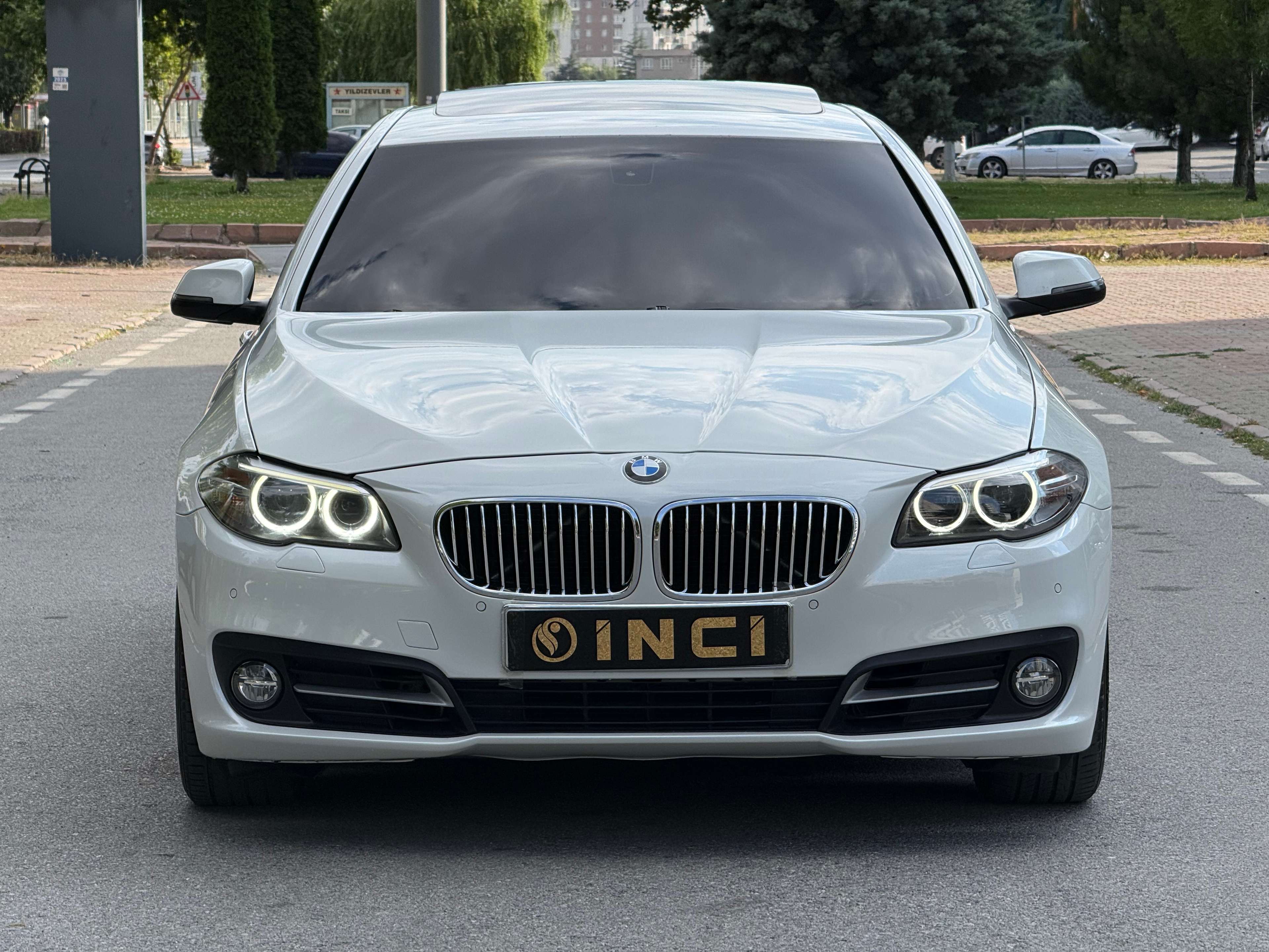 BMW  520i Premium