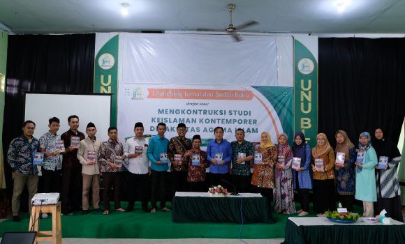 Fakultas Agama Islam Universitas Nahdlatul Ulama Blitar Meluncurkan Jurnal dan Bedah Buku dengan tema Mengkonstruksi Studi Keislaman Kontemporer