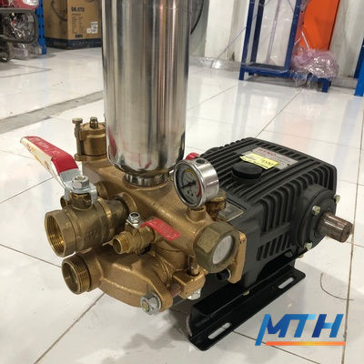 คร.พ่นยา 3สูบ 1.5" HYNO FST-120H ดำ เมนวล รูปหน้าปก