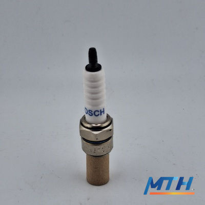 หัวเทียน Bosch #A6TC(U5TC) F01A016011    0.6mm/.024/iowa รูปหน้าปก