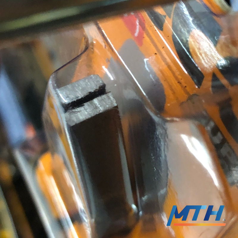 รูปภาพสินค้า คีมปากจิ้งจกหุ้ม INGCO 6" HCP08168 (แพ็คแข็ง/แขวน)