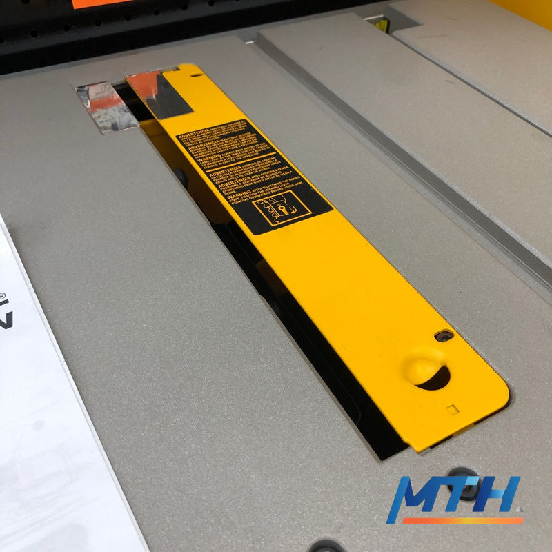 รูปภาพสินค้า DWE7470 โต๊ะเลื่อยวงเดือน Dewalt 10" 1800W