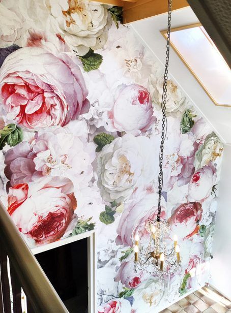 grote bloemen op behang
