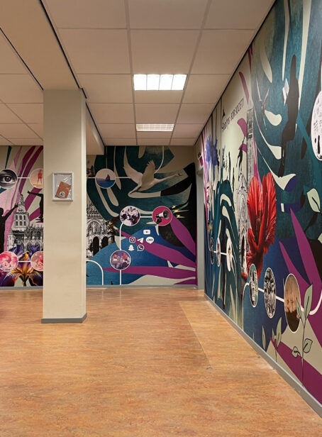 Op maat ontworpen wandbekleding bij Fontys Den Bosch – zicht op beide muren.