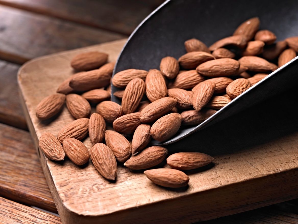 Salora Almonds