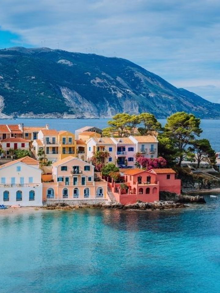 Atenas y Kefalonia - 2027