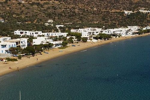 Guía de Sifnos: Cerámica, gastronomía y pueblos blancos