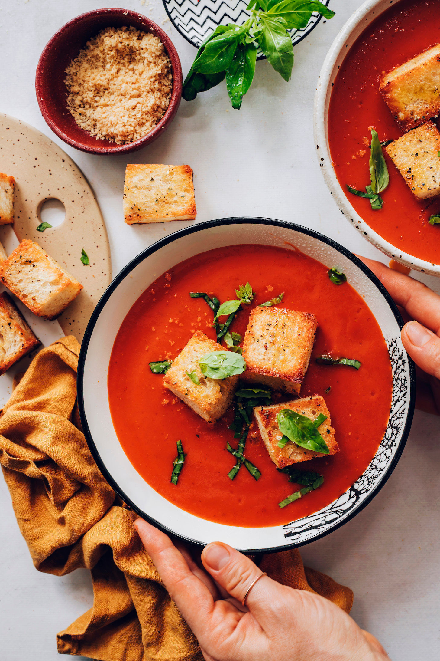 Easy 1-Pot Tomato Soup image