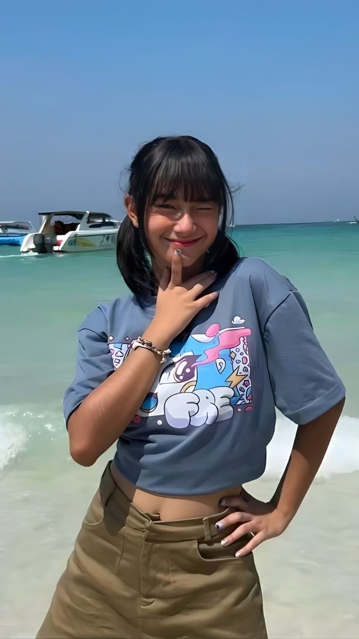 アイドル Freya Chat, roleplay, and learn more about Freya on Spellbound
