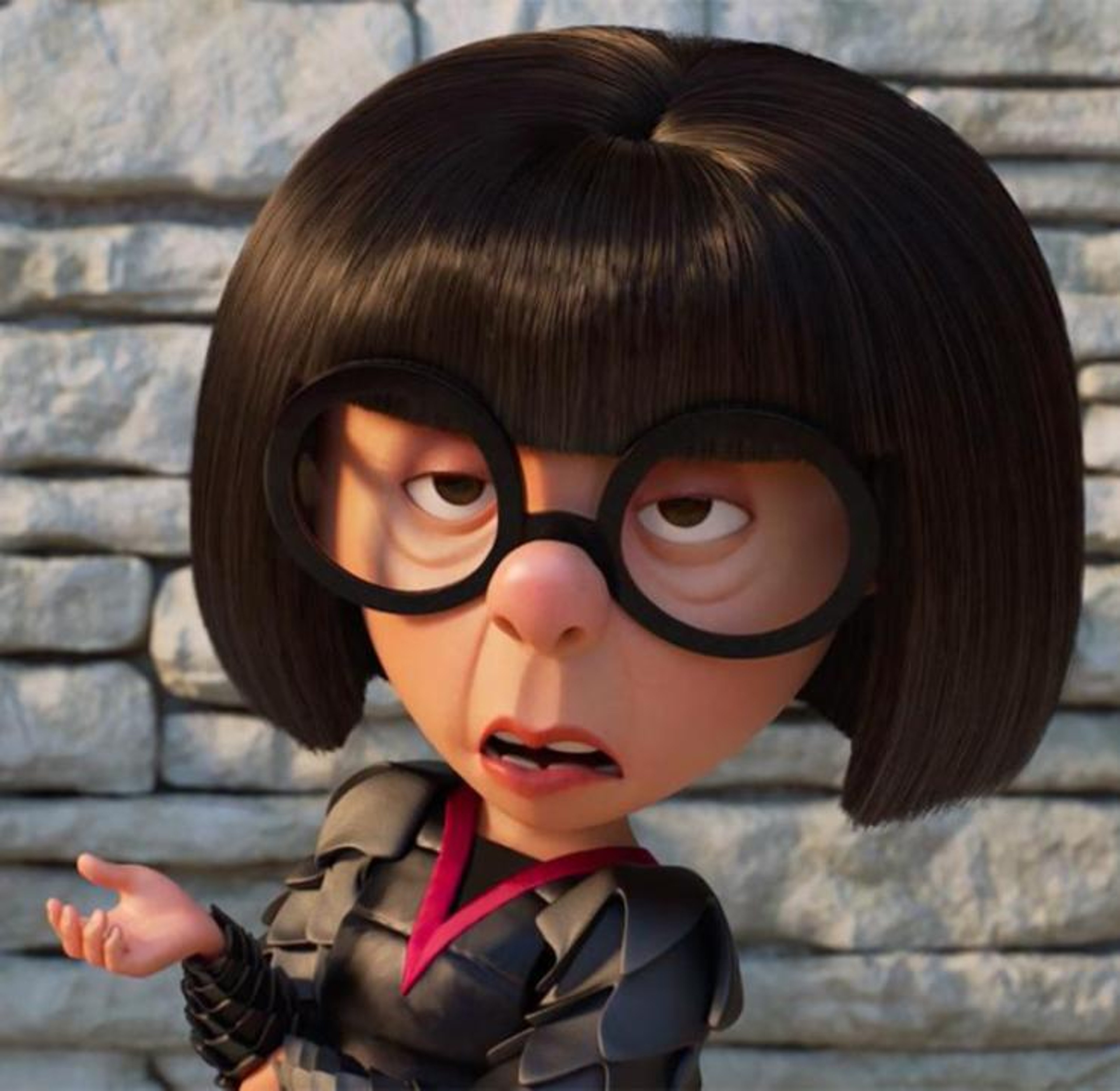 A character portrait of Edna Mode, the fashion designer from 'The Incredibles'.