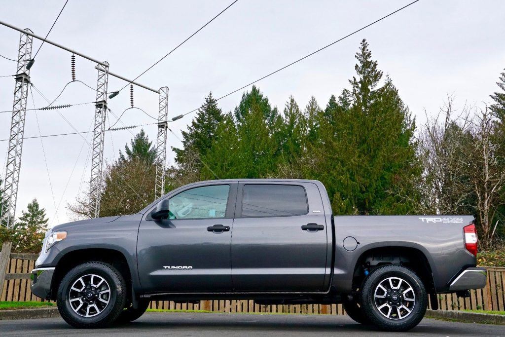 loaded with options 2014 Toyota Tundra SR5 crew cab