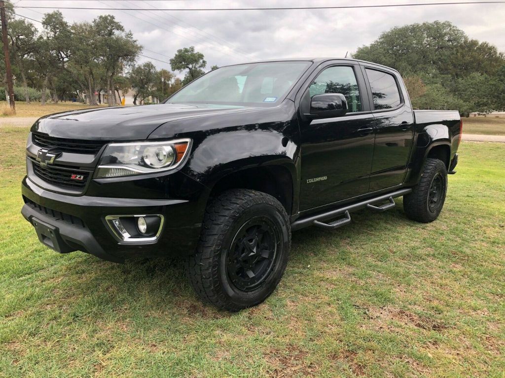loaded with options 2017 Chevrolet Colorado crew cab