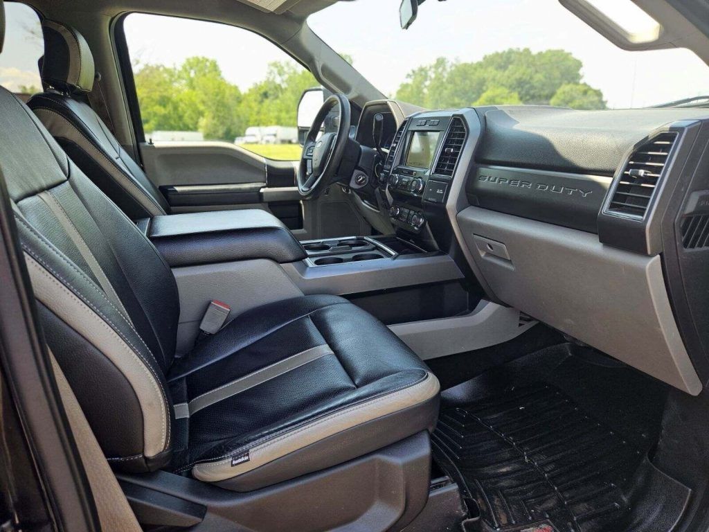 2019 Ford F-350 XLT Super Duty Crew Cab [FX4 Off Road Package]