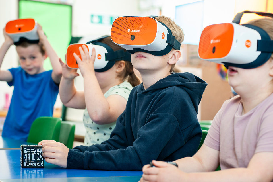 Better student Engagement with ClasVR