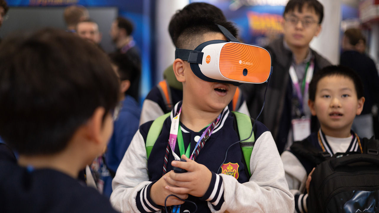 Virtual Reality for Primary School Education