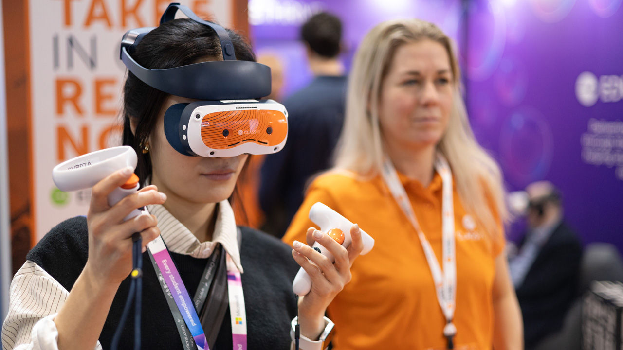 Virtual Reality for Primary School Education