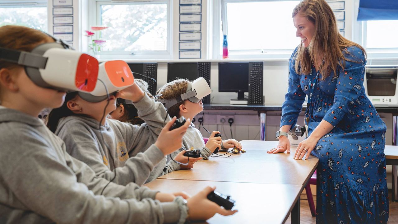 VR being used in the classroom