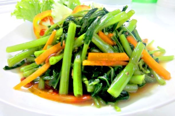 Fried Morning Glory (Waterspinach)