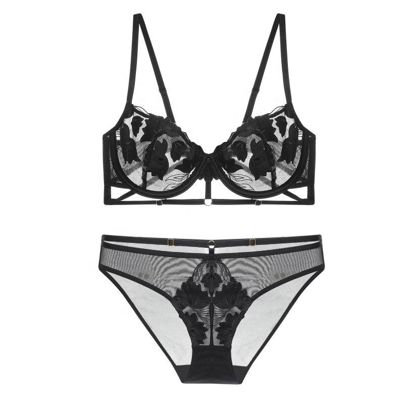 New Women's Large Underwear Set Sexy Super Thin Embroidery Gather Lace Bra and Pants Set