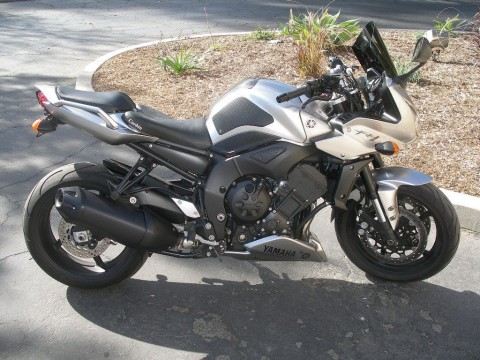2011 Yamaha FZ1 for sale