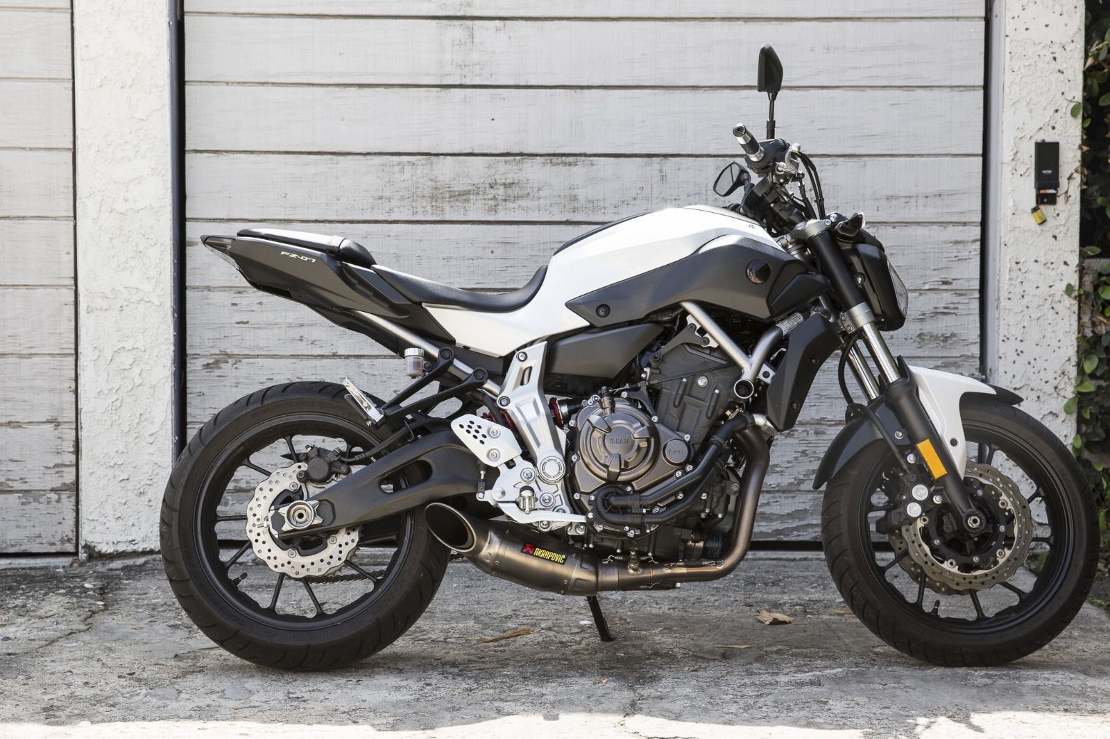 2015 yamaha fz 07 exhaust