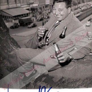 Neuss, Wolfgang, Schauspieler, Kabarettist (1923-1989). Neuss, Wolfgang, Schauspieler, Kabarettist (1923-1989).