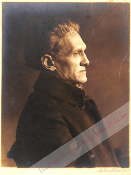 George - Hilsdorf George - Hilsdorf