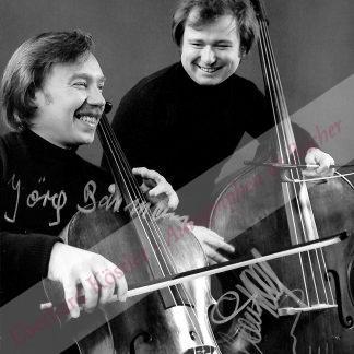 Stoll, Klaus, Kontrabassist (geb. 1943). Stoll, Klaus, Kontrabassist (geb. 1943).