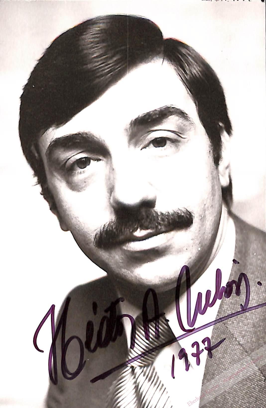 Urbón, Héctor A., Dirigent (1940-2022). Urbón, Héctor A., Dirigent (1940-2022).