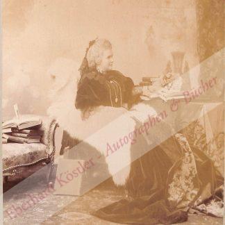 Carmen Sylva (d. i. Elisabeth Königin von Rumänien), Schriftstellerin (1843-1916). Carmen Sylva (d. i. Elisabeth Königin von Rumänien), Schriftstellerin (1843-1916).