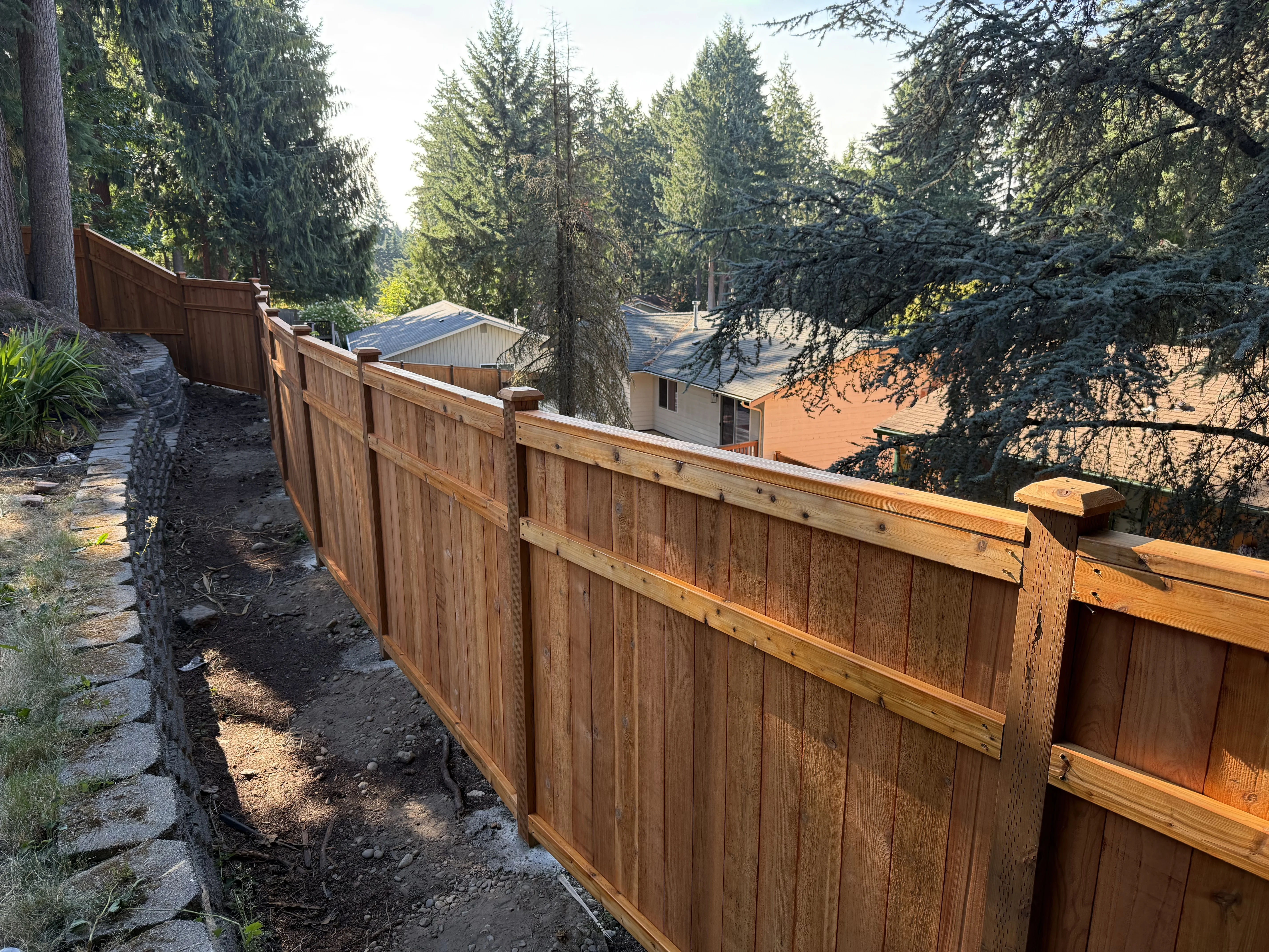 3 rail picture frame fence detail showing enhanced structural design