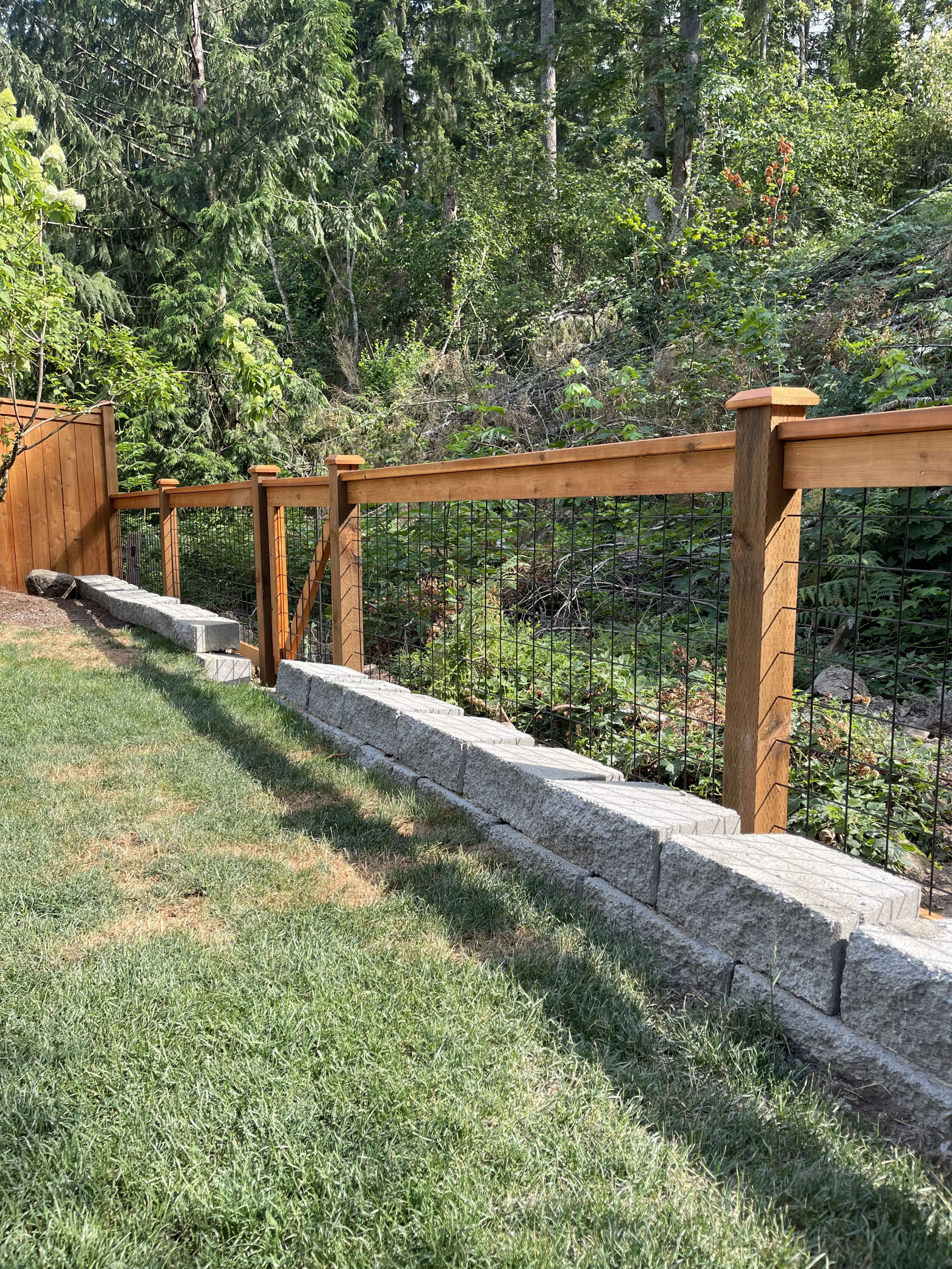 Close-up detail of 3' Black Hogwire fence construction
