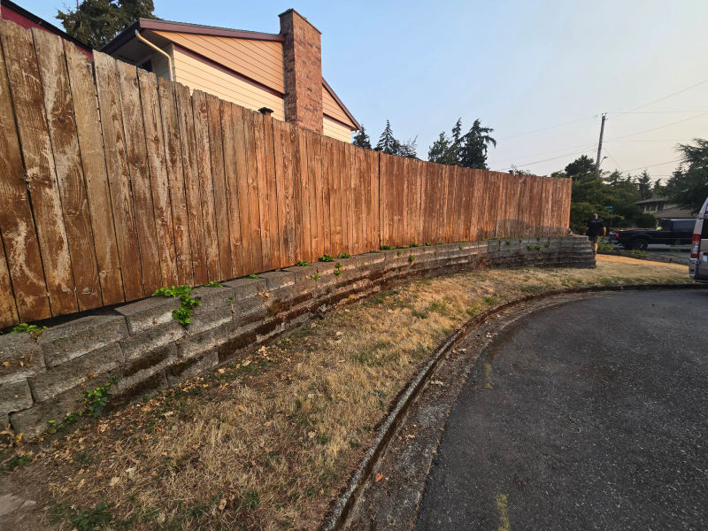 Kent fence before installation