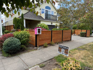 Ravenna Horizontal Slat Cedar Fence 13