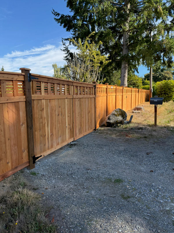 Devonshire Townhomes Fence Installation 3