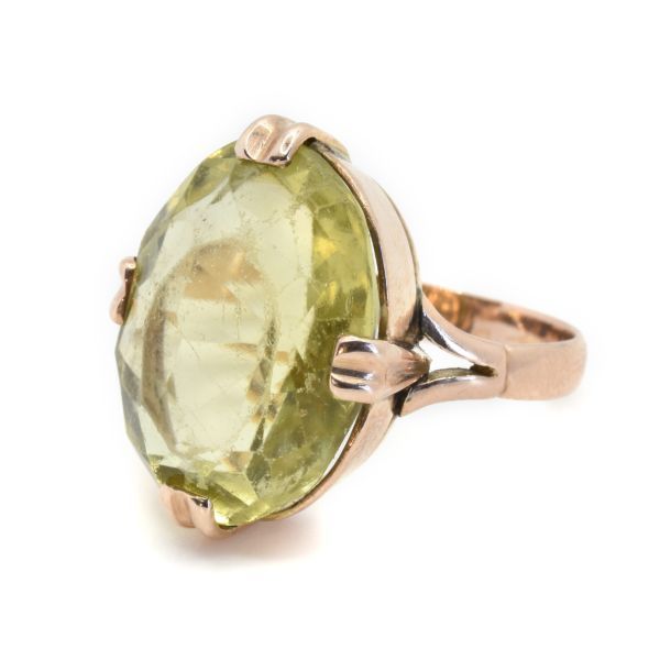 Anello antico in Oro rosso 9 kt con pietra verde