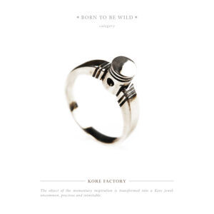 Anello 'Born to be Wild' in argento 925 brunito con incisioni