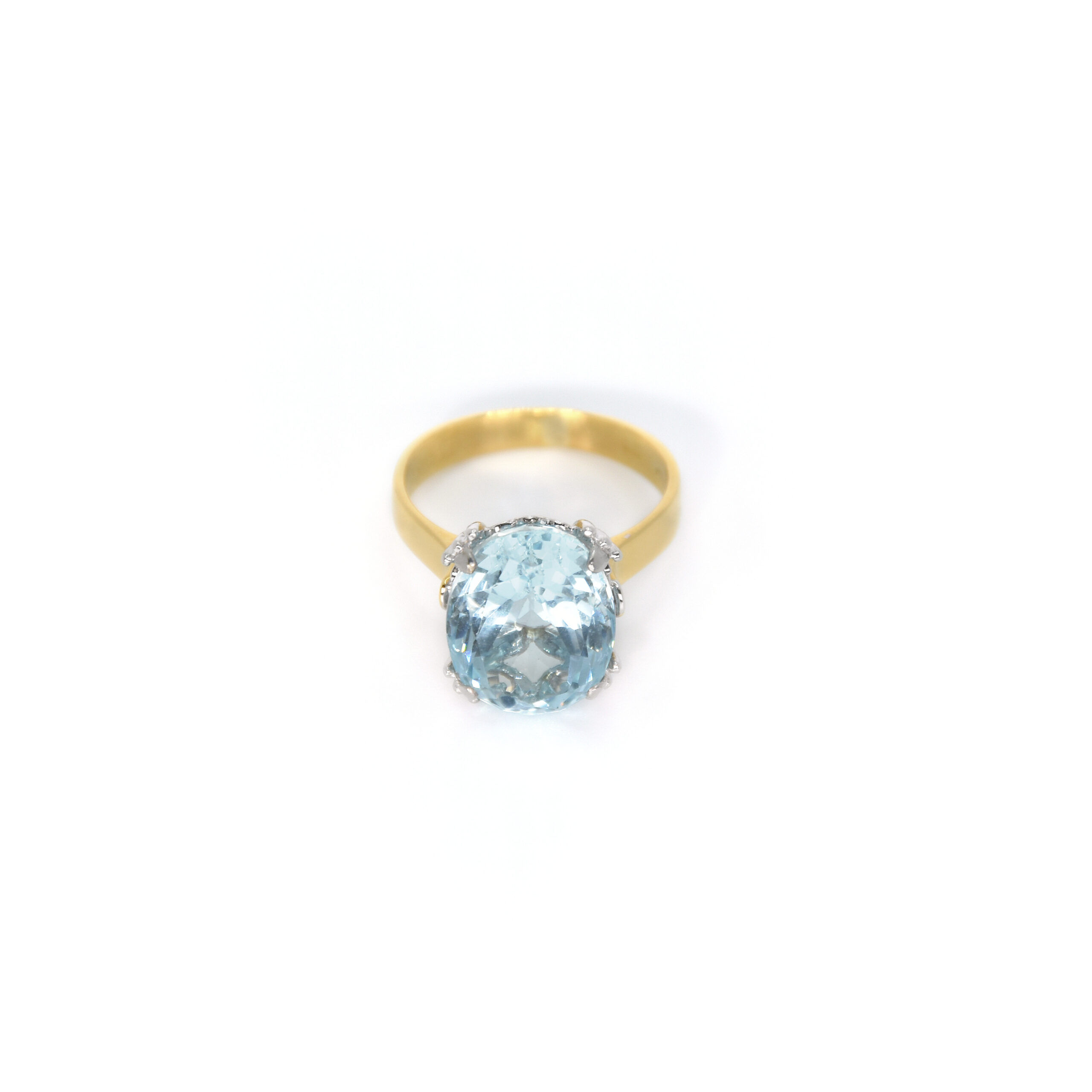 Anello in oro 18 kt con Acquamarina naturale Compro oro e Gioielleria Campobasso