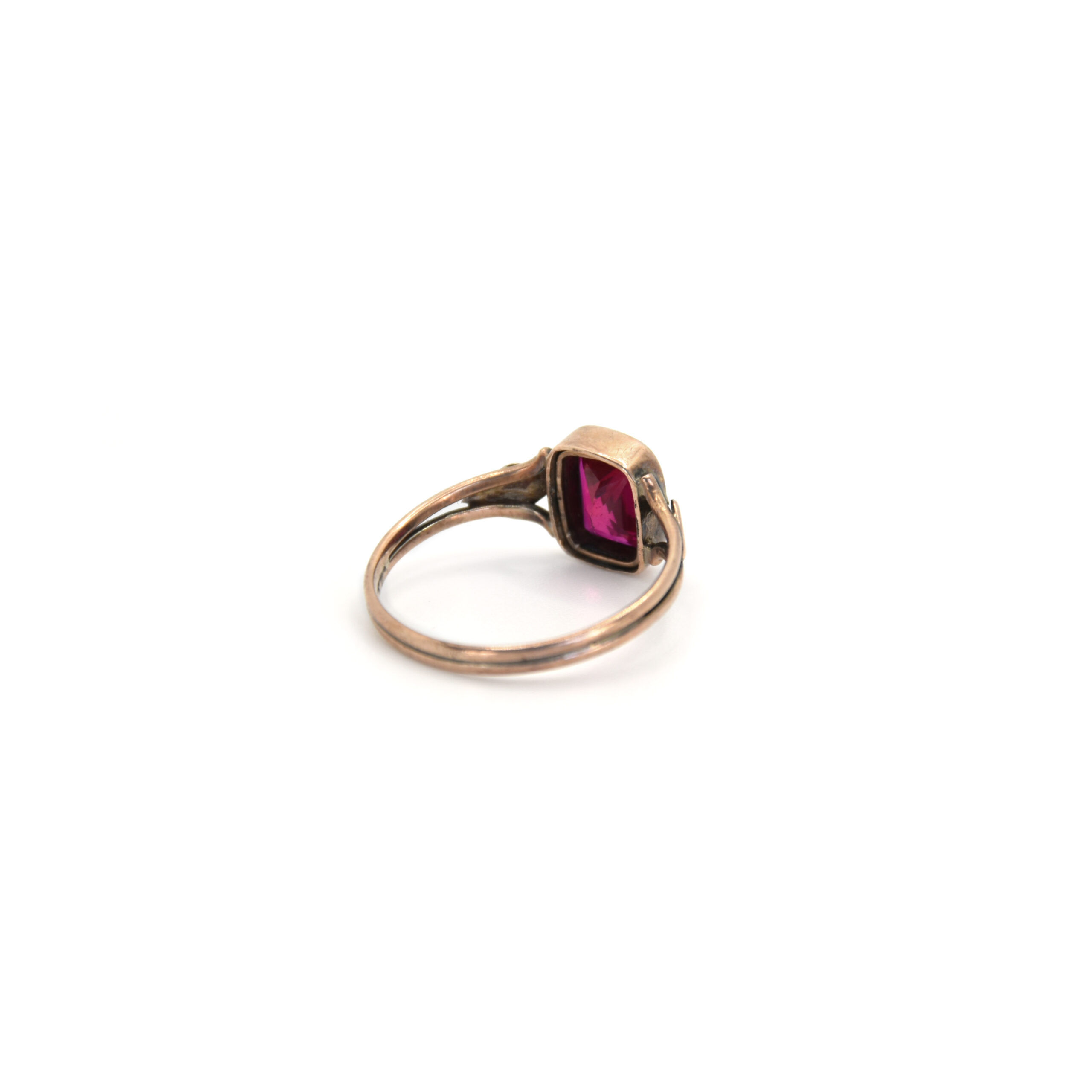 Anello Con Ametista Taglio Cushion In Oro Rosa E Diamanti | Virano Gioielli