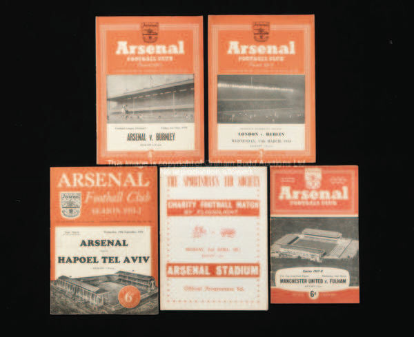 55 Arsenal programmes dating between 1950-51 & 1969-70, League & Cup homes, friendlies & specials, &...