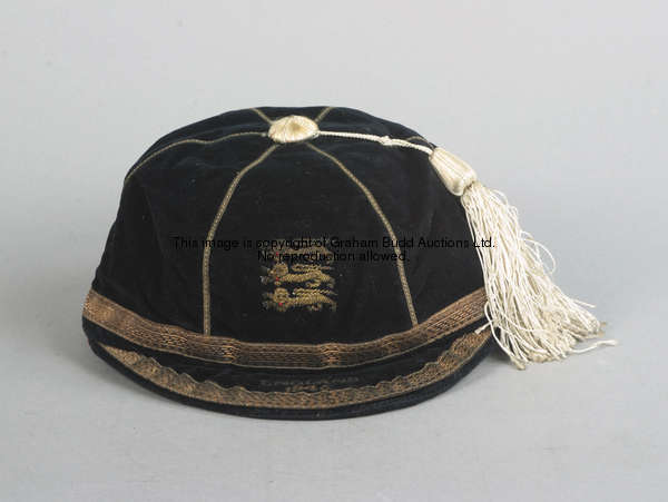 A dark blue England schoolboy international cap 1948