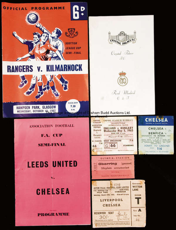 Programmes & ticket stubs, 306 Chelsea programmes in the 1960s & 1970s including Peter Osgood's debu...