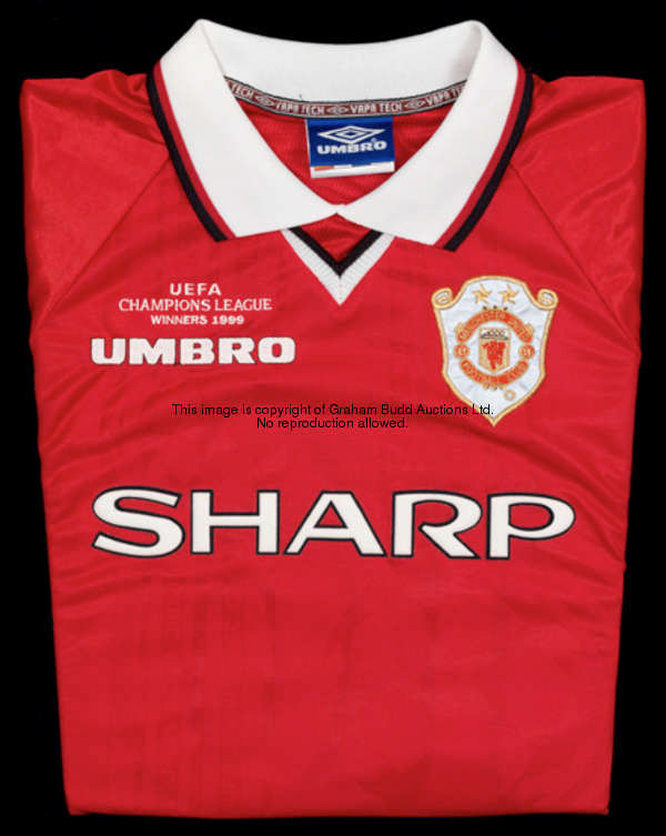 Roy Keane: a red Manchester United No.16 Champions League jersey season 1999-2000, short-sleeved, em...