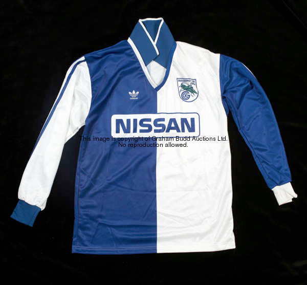 A blue & white halved Grasshoppers Zurich No.10 jersey, long-sleeved