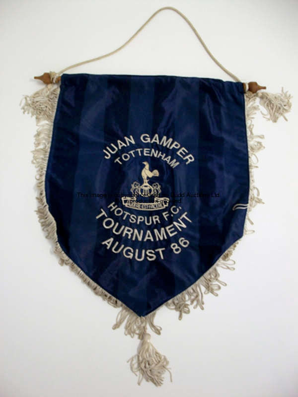 An official Tottenham Hotspur pennant for the Juan Gamper Tournament played in August 1986, inscribe...