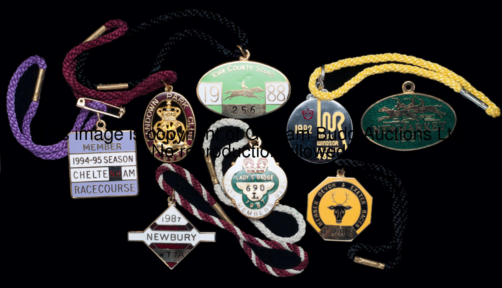 A large collection of approx. 240 gilt-metal & enamel members' racecourse badges dating between the ...