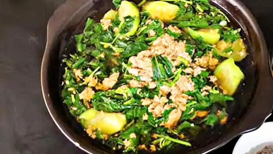 Món canh cua rau đay Một Món Canh Truyền Thống Ngon Tuyệt