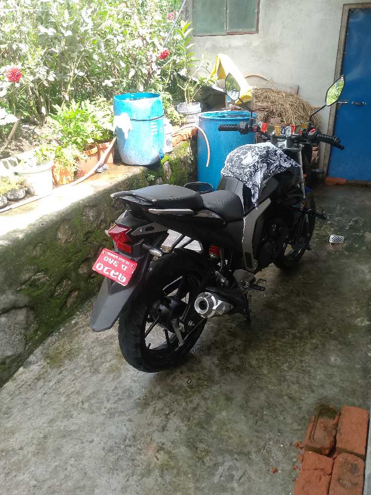 Used 2020 Yamaha FZ bike for sale in Kathmandu - Image 3 of 3