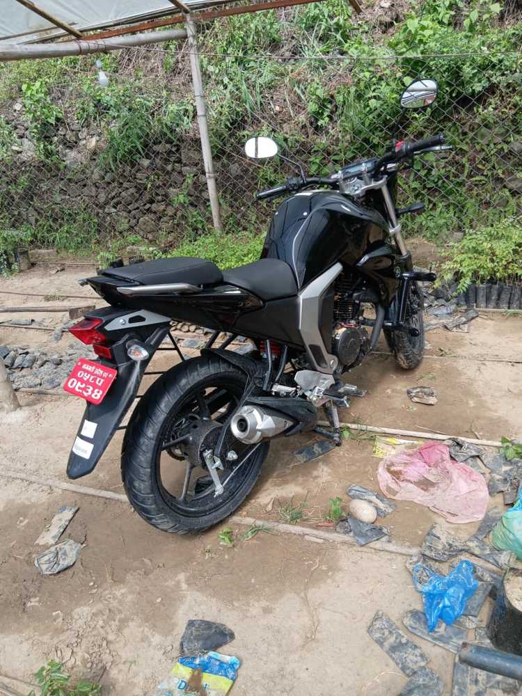 Used 2025 Yamaha FZS bike for sale in Lalitpur - Image 1 of 2